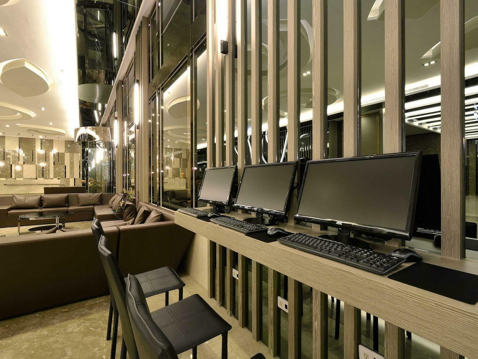 Tsun Huang Hotel Chiayi Exterior foto